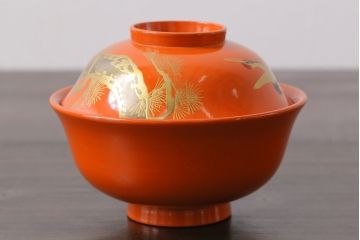 和製アンティーク　松に鶴の図　華やかで縁起の良い柄の木製お椀(漆器、和食器)4客セット