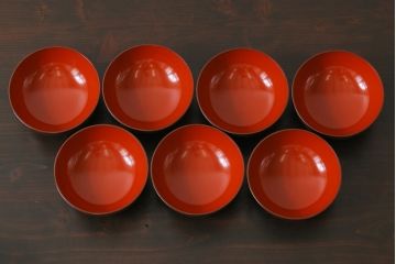 アンティーク雑貨　和製アンティーク　瓢箪の図　シックな雰囲気の木製お椀(漆器、和食器)7客セット
