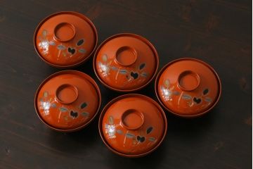 和製アンティーク　色合いが味わい深い木製お椀(漆器、和食器)5客セット