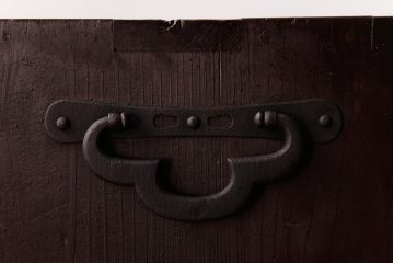 アンティーク家具　和製アンティーク　木瓜型取っ手が目を引く小箪笥(和タンス、引き出し、時代箪笥)