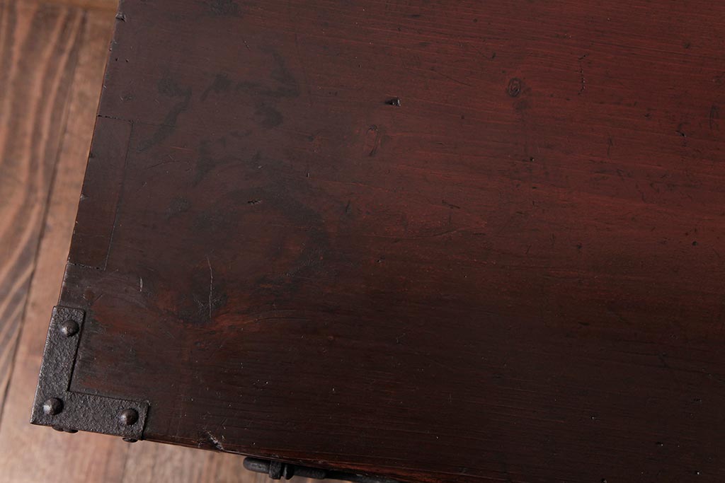 アンティーク家具　和製アンティーク　木瓜型取っ手が目を引く小箪笥(和タンス、引き出し、時代箪笥)