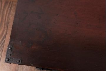 アンティーク家具　和製アンティーク　木瓜型取っ手が目を引く小箪笥(和タンス、引き出し、時代箪笥)