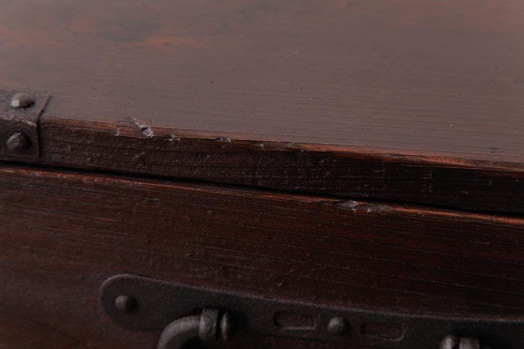 アンティーク家具　和製アンティーク　木瓜型取っ手が目を引く小箪笥(和タンス、引き出し、時代箪笥)