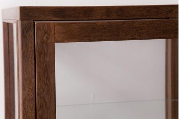 アンティーク家具　和製アンティーク　4面ガラス　上下分かれた扉の縦型ガラスケース(ショーケース、飾り棚、陳列棚)