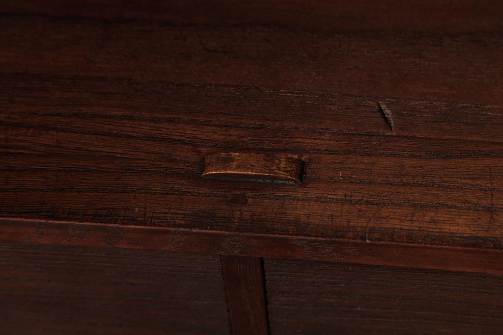 アンティーク家具　和製アンティーク　桐・桑材　上品な雰囲気漂う小振りの収納棚(飾り棚、飾り台、桐箪笥、桐たんす)