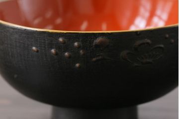 和製アンティーク　鉄錆蒔絵　赤富士の図　和モダンな蓋付椀(漆器)4客セット