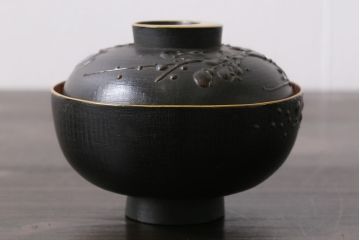 和製アンティーク　鉄錆蒔絵　赤富士の図　和モダンな蓋付椀(漆器)4客セット