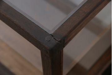 レトロ家具　昭和レトロ　リメイク　すっきりとした佇まいの脚付ガラスケース(ショーケース、陳列棚)(1)