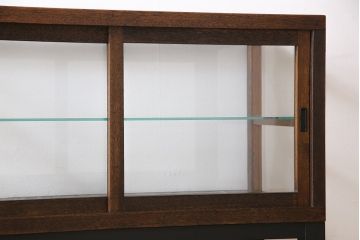 レトロ家具　昭和レトロ　リメイク　すっきりとした佇まいの脚付ガラスケース(ショーケース、陳列棚)(1)