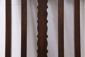 アンティーク家具　イギリスアンティーク　深みのあるオーク材の色味が魅力的なダイニングチェア(ワークチェア、椅子)