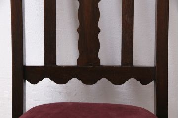 アンティーク家具　イギリスアンティーク　深みのあるオーク材の色味が魅力的なダイニングチェア(ワークチェア、椅子)