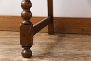 アンティーク家具　イギリスアンティーク　ボビンレッグ　優雅さと格好良さが織り交ざるオーク材製ダイニングチェア(椅子)(3)