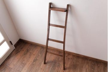 アンティーク雑貨　昭和レトロ　ナラ材　古い木の質感が味わい深いラダー(梯子、はしご)(1)