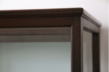 アンティーク家具　昭和初期　味わいのある落ち着いた色味の木枠ガラスケース(ショーケース、飾り棚、陳列棚)