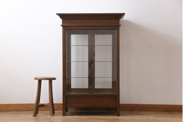 アンティーク家具　和製アンティーク　樺材　大正ロマン香る縦型ガラスケース(ショーケース、キャビネット、収納棚)