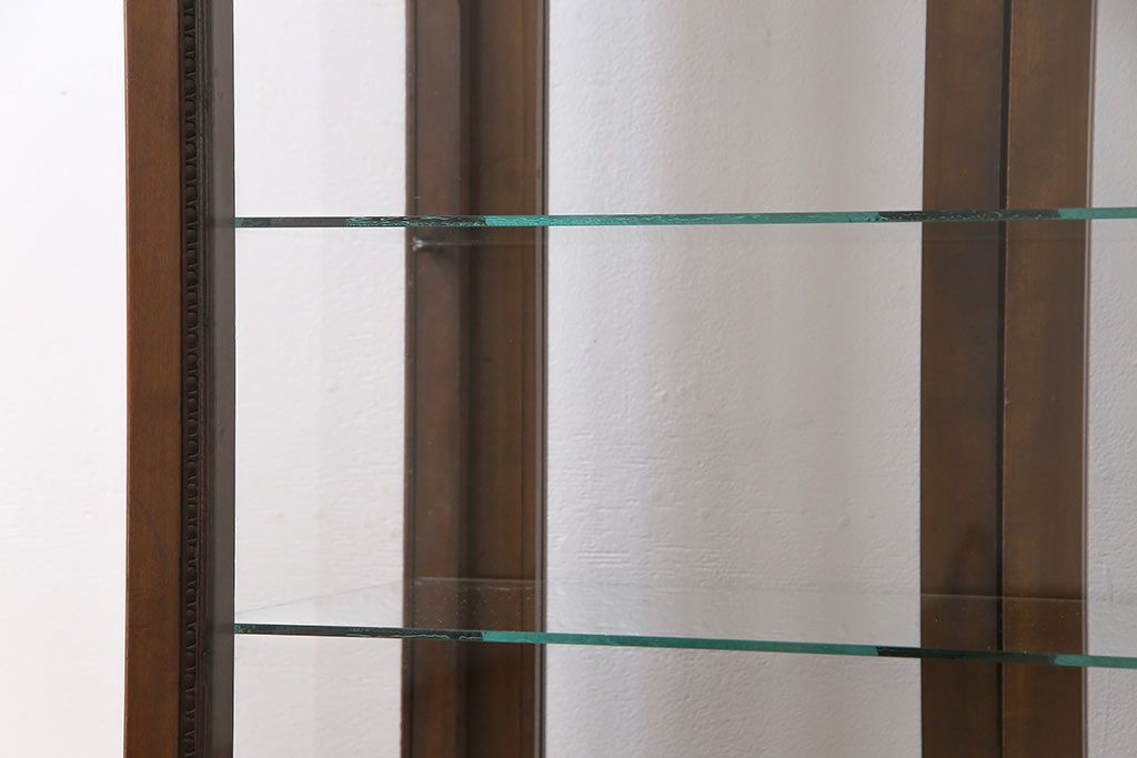 アンティーク家具　和製アンティーク　樺材　大正ロマン香る縦型ガラスケース(ショーケース、キャビネット、収納棚)