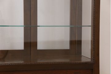 アンティーク家具　和製アンティーク　樺材　大正ロマン香る縦型ガラスケース(ショーケース、キャビネット、収納棚)