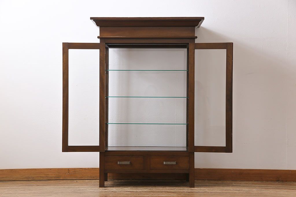 アンティーク家具　和製アンティーク　樺材　大正ロマン香る縦型ガラスケース(ショーケース、キャビネット、収納棚)