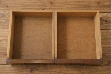 アンティーク家具　和製アンティーク　樺材　大正ロマン香る縦型ガラスケース(ショーケース、キャビネット、収納棚)