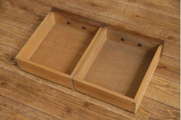 アンティーク家具　和製アンティーク　樺材　大正ロマン香る縦型ガラスケース(ショーケース、キャビネット、収納棚)