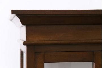 アンティーク家具　和製アンティーク　樺材　大正ロマン香る縦型ガラスケース(ショーケース、キャビネット、収納棚)