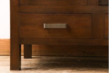 アンティーク家具　和製アンティーク　樺材　大正ロマン香る縦型ガラスケース(ショーケース、キャビネット、収納棚)