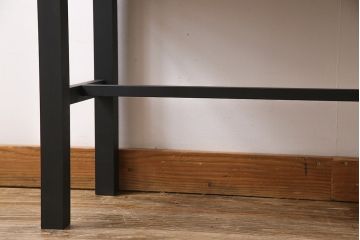 レトロ家具　昭和レトロ　リメイク　すっきりとした佇まいの脚付ガラスケース(ショーケース、陳列棚)(2)