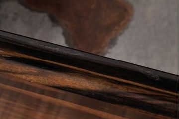 アンティーク雑貨　和製アンティーク　総黒柿無垢材　高級品　独特の杢目が存在感を放つ火鉢