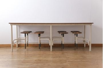 ラフジュ工房オリジナル 8脚格納スツール付きテーブル(ペイント作業台、机)(1)