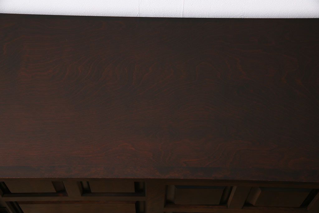 中古　北海道民芸家具　OM175　シックなデザインの玄関棚(サイドボード、下駄箱、戸棚)(定価約27万円)