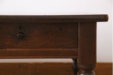 アンティーク家具　和製アンティーク　総ケヤキ材　天板一枚板　上手物　上品な雰囲気漂う文机(センターテーブル、サイドテーブル)