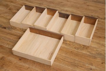 アンティーク家具　和製アンティーク　カバ材　柔らかな木肌が上品な両袖文机(作業台、両袖机)