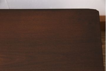 アンティーク家具　和製アンティーク　カバ材　柔らかな木肌が上品な両袖文机(作業台、両袖机)