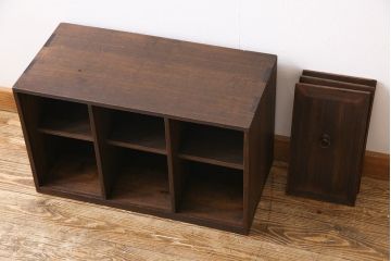 アンティーク家具　古民具・骨董　大正期　総桐材　倹飩(けんどん)式扉　味わい深いアンティークの収納棚(書棚)