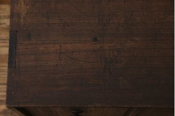 アンティーク家具　古民具・骨董　大正期　総桐材　倹飩(けんどん)式扉　味わい深いアンティークの収納棚(書棚)