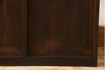 アンティーク家具　古民具・骨董　大正期　総桐材　倹飩(けんどん)式扉　味わい深いアンティークの収納棚(書棚)