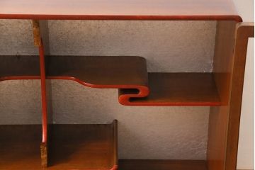 レトロ家具　レトロ　小振り　上品な和の風情を感じられるガラス扉つき飾り棚(ガラスケース、収納棚)