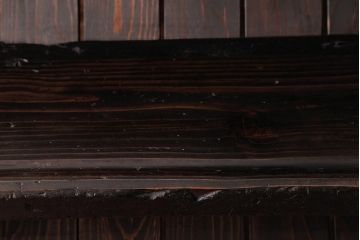 アンティーク家具　和製アンティーク　松材　明治期の階段をリメイクした飾り棚(陳列棚、ディスプレイラック)