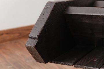 アンティーク家具　和製アンティーク　松材　明治期の階段をリメイクした飾り棚(陳列棚、ディスプレイラック)