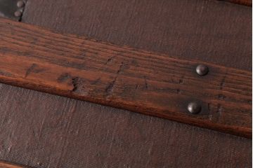 アンティーク雑貨　イギリスアンティーク　リメイク家具　堅牢な佇まいがお洒落なトランクテーブル(センターテーブル)