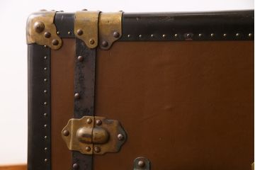 和製アンティーク　ビンテージスタイルにおすすめな珍しいトランクチェスト(ローチェスト)