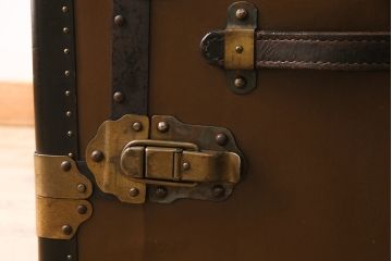 和製アンティーク　ビンテージスタイルにおすすめな珍しいトランクチェスト(ローチェスト)