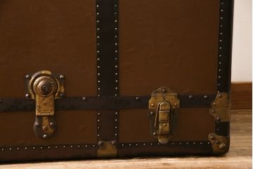 和製アンティーク　ビンテージスタイルにおすすめな珍しいトランクチェスト(ローチェスト)