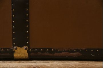 和製アンティーク　ビンテージスタイルにおすすめな珍しいトランクチェスト(ローチェスト)