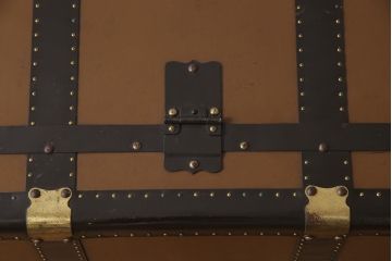アンティーク雑貨　和製アンティーク　ビンテージスタイルにおすすめな珍しいトランクチェスト(ローチェスト)