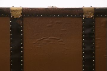 アンティーク雑貨　和製アンティーク　ビンテージスタイルにおすすめな珍しいトランクチェスト(ローチェスト)