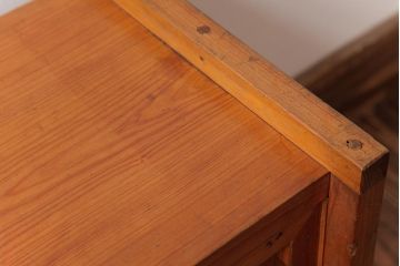 アンティーク雑貨　古民具　ヒノキ材　あたたかな木味のスライド式の扉付き木箱(収納箱)