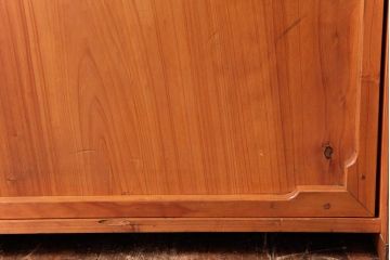 アンティーク雑貨　古民具　ヒノキ材　あたたかな木味のスライド式の扉付き木箱(収納箱)