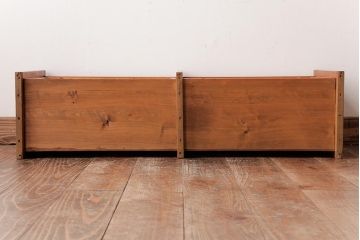 アンティーク雑貨　古民具　ヒノキ材　あたたかな木味のスライド式の扉付き木箱(収納箱)