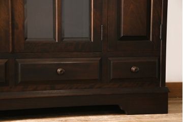 中古　北海道民芸家具　#138　落ち着いた色味のサイドボード(収納棚、戸棚)(1)